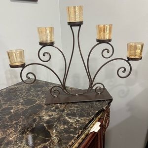 Metal Centerpiece Candleholder
